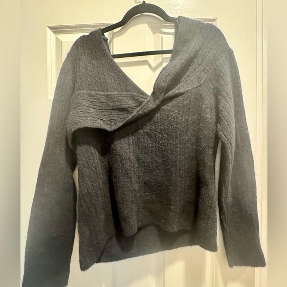 Rails NWT XL Alpaca Florence Sweater Black Off the Shoulder - Picture 4 of 7